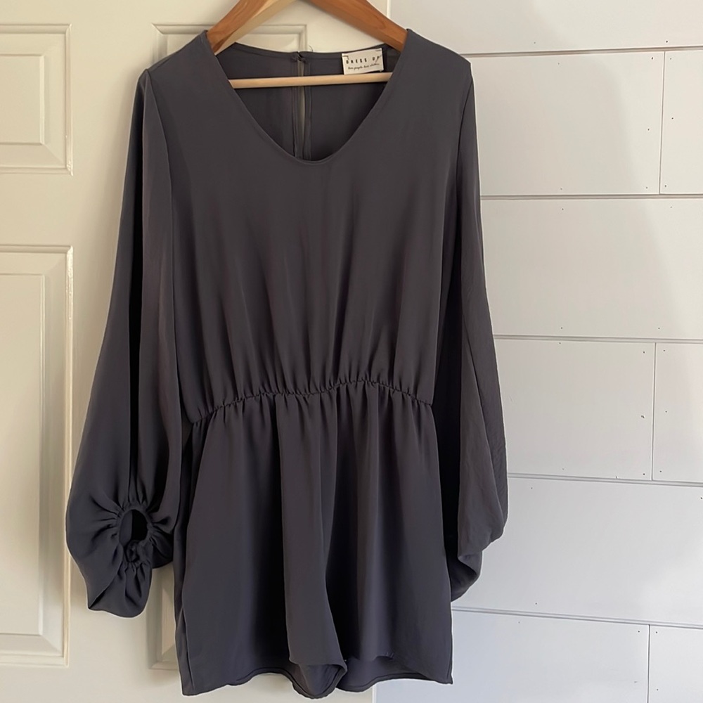 Long sleeve, charcoal grey romper with pockets!